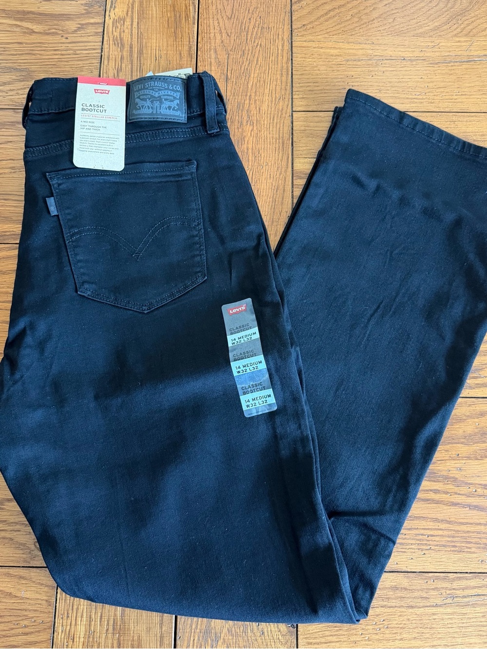 Levi's womens Bootcut Jeans in Black